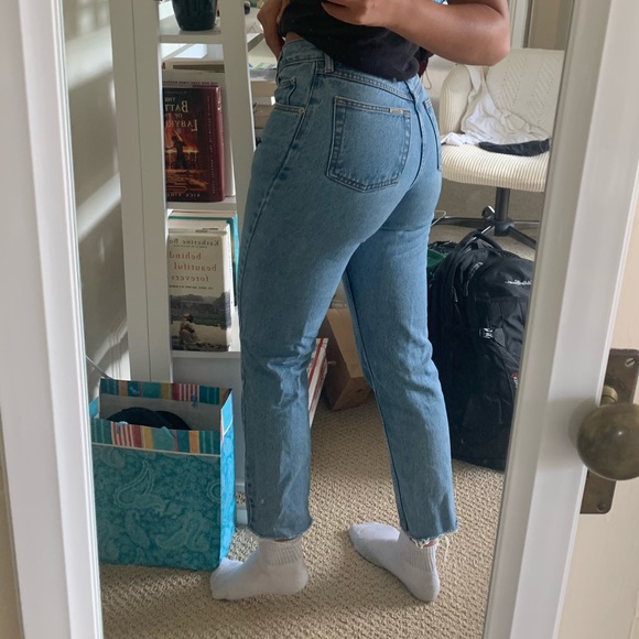 Mom jeans! - Picture 2 of 6